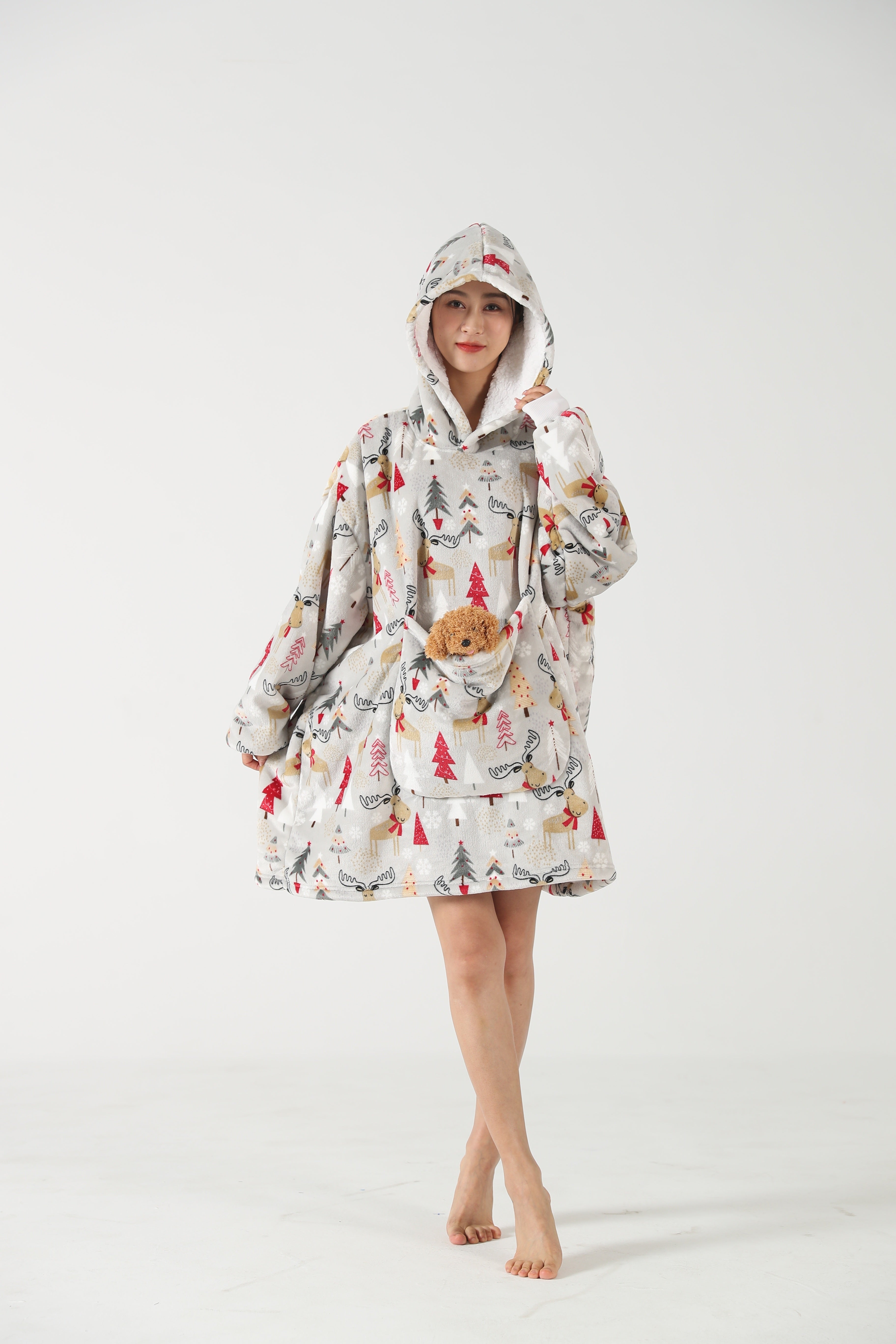 RONGTAI Oversized Wearable Pajamas With Big Pockets,Soft Plush Sweatshirt Hooded Popular Tops One Size Fits Deer