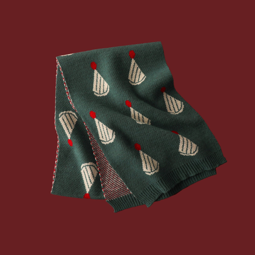 Red Knitted Scarf With Elk Print And Snowflake Pattern Designed For Warmth