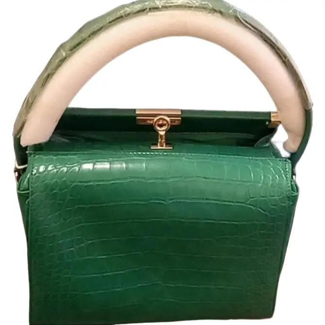 Biface rigid crocodile effect handbag 19G – 2786