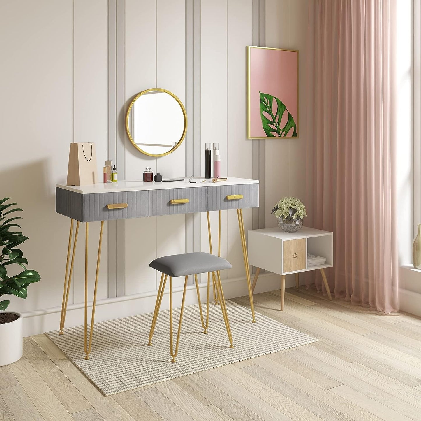 Dressing Table /Makeup Table