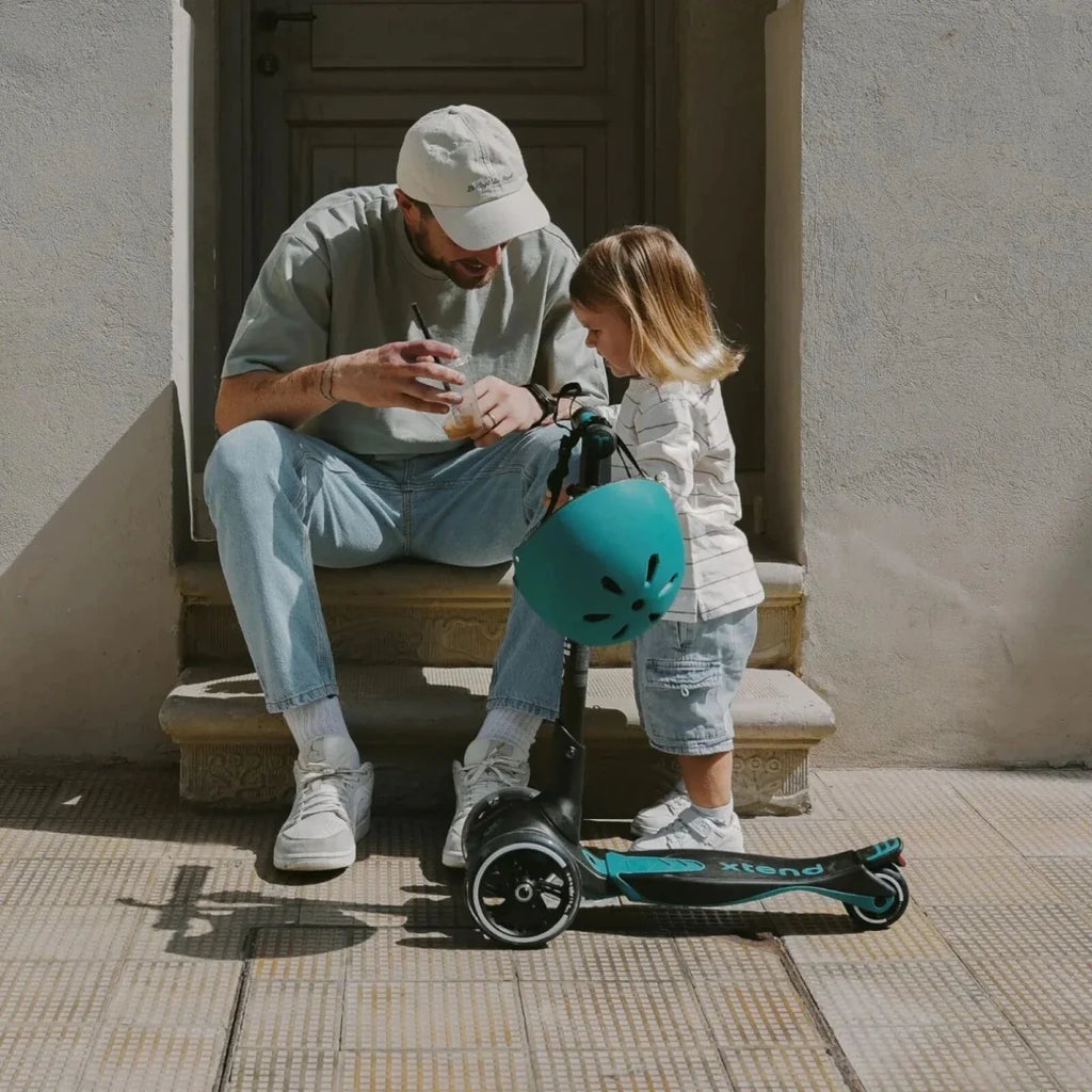 smarTrike Xtend Ride On Scooter 1-12 years