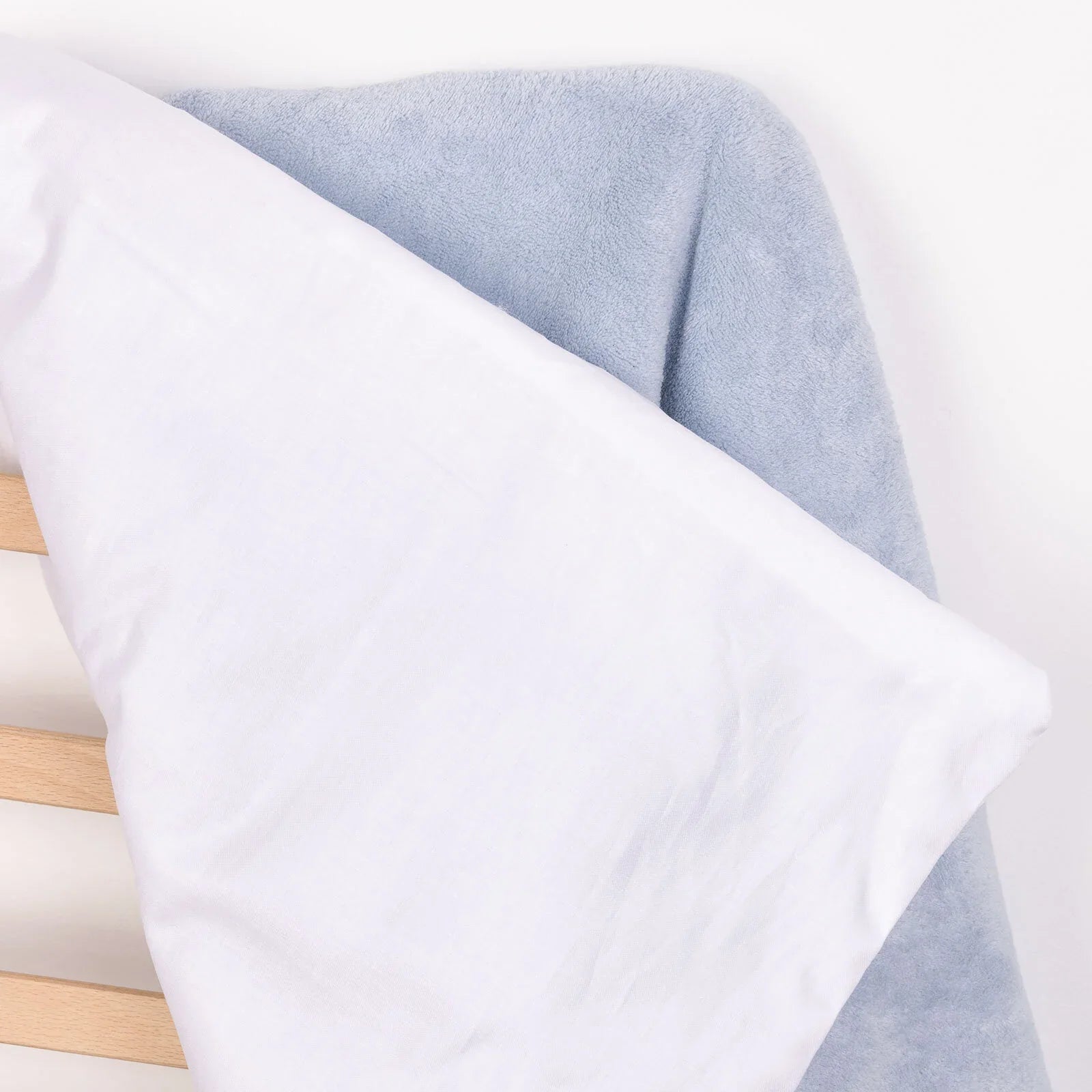 Mollia Unisex Blanket - Blue
