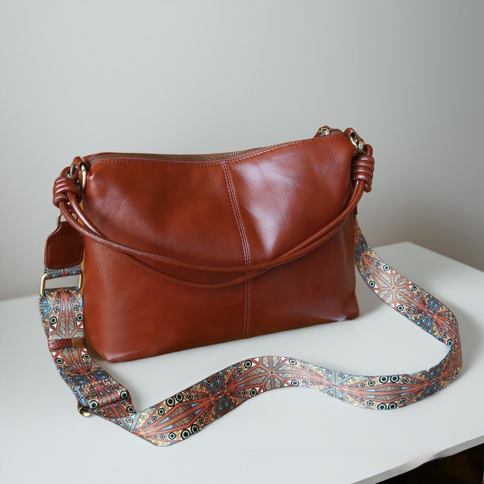 Genuine Leather Creative Large Capacity Hand Shoulder Commuter Bag