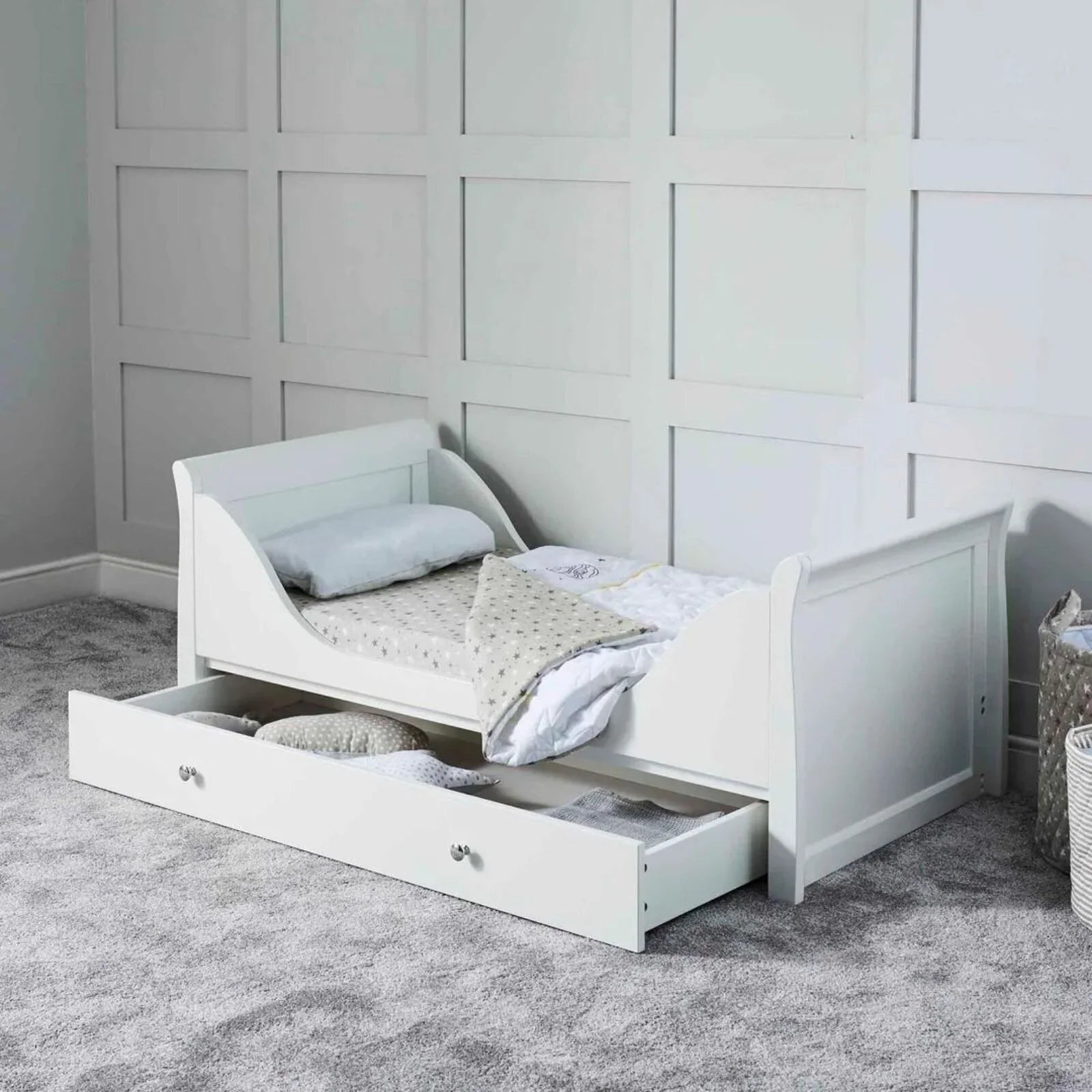 Ickle Bubba Snowdon Classic Cot Bed White - Premium Pocket Sprung Mattress