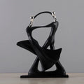 Nordic Resin Couple Figurine – Modern Romantic Home Décor