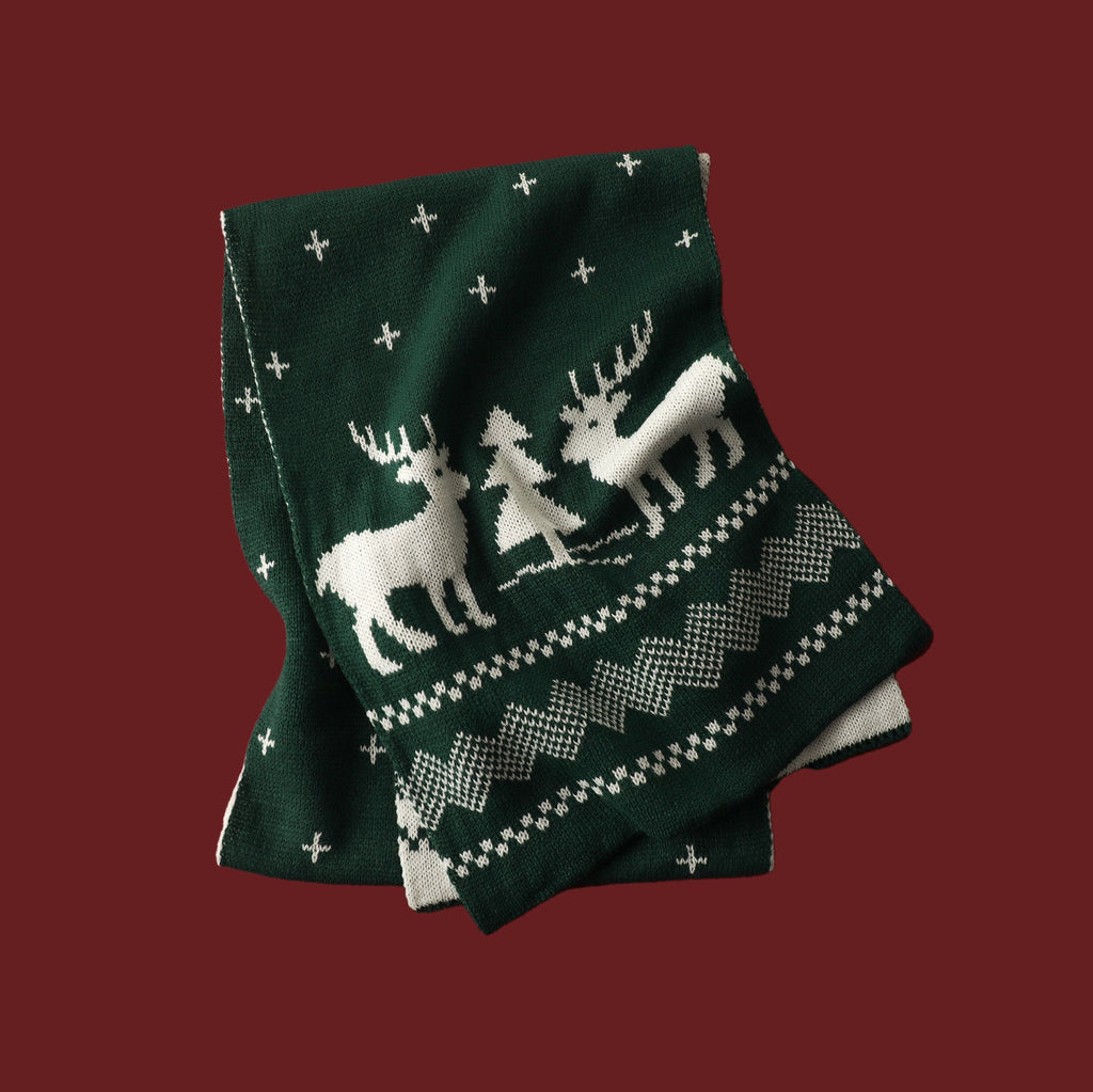 Red Knitted Scarf With Elk Print And Snowflake Pattern Designed For Warmth