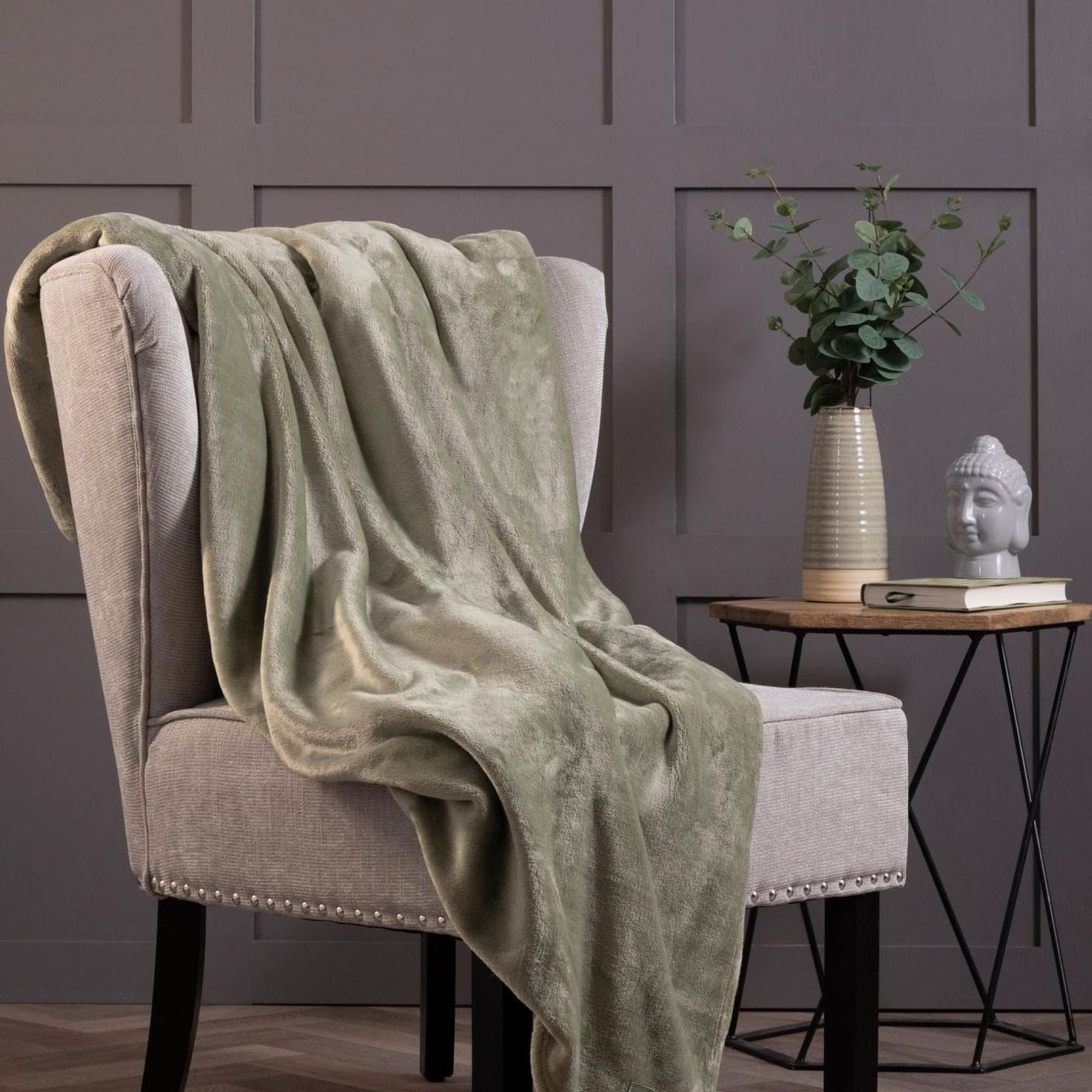 Extra Soft Warm Large Luxury Thermal Fleece Throw Blanket - 180 x 200 cm