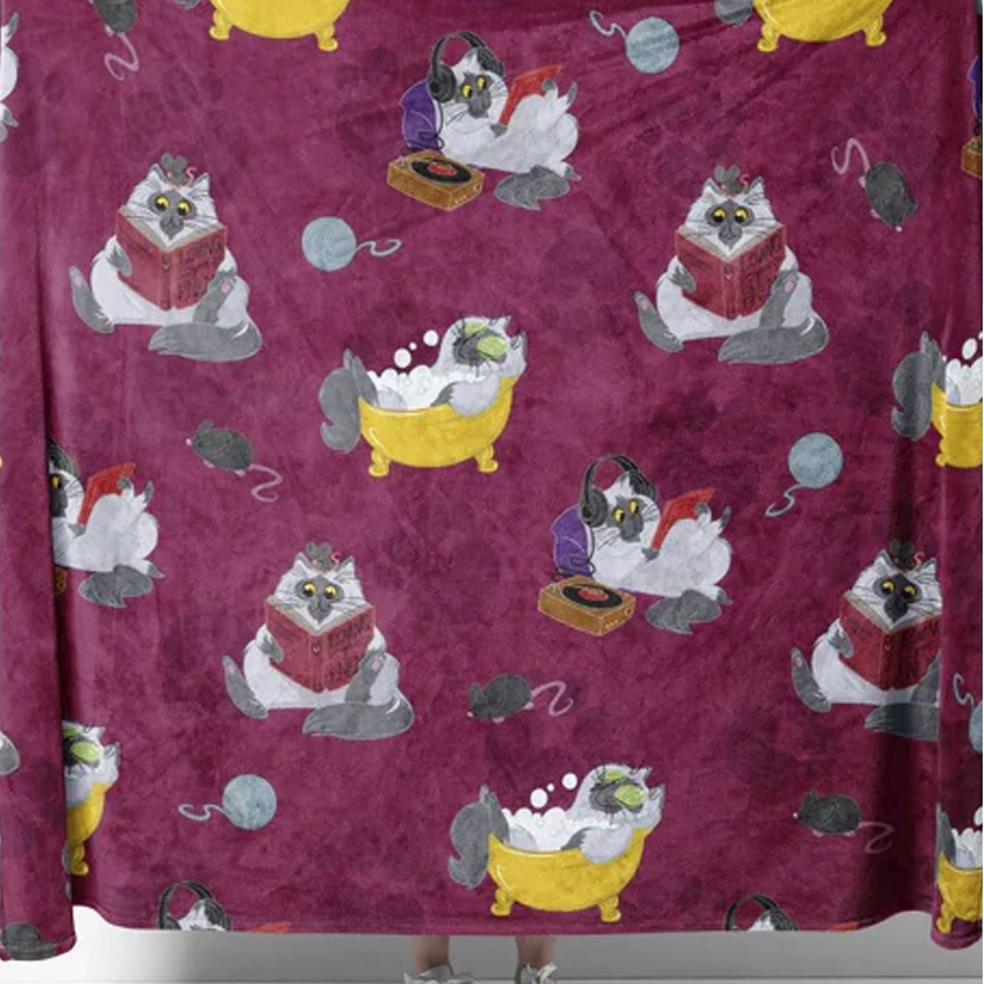 Cuddly Soft Fleece Blanket for Pets & Cold Weather