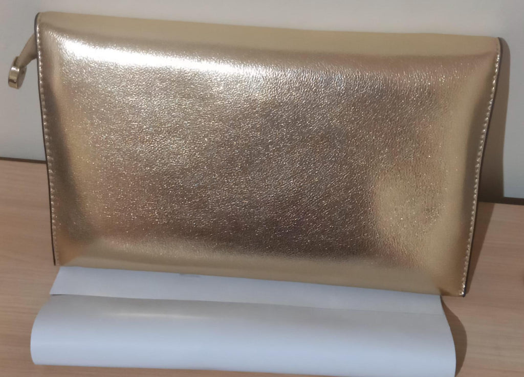 Clutch bag with flap