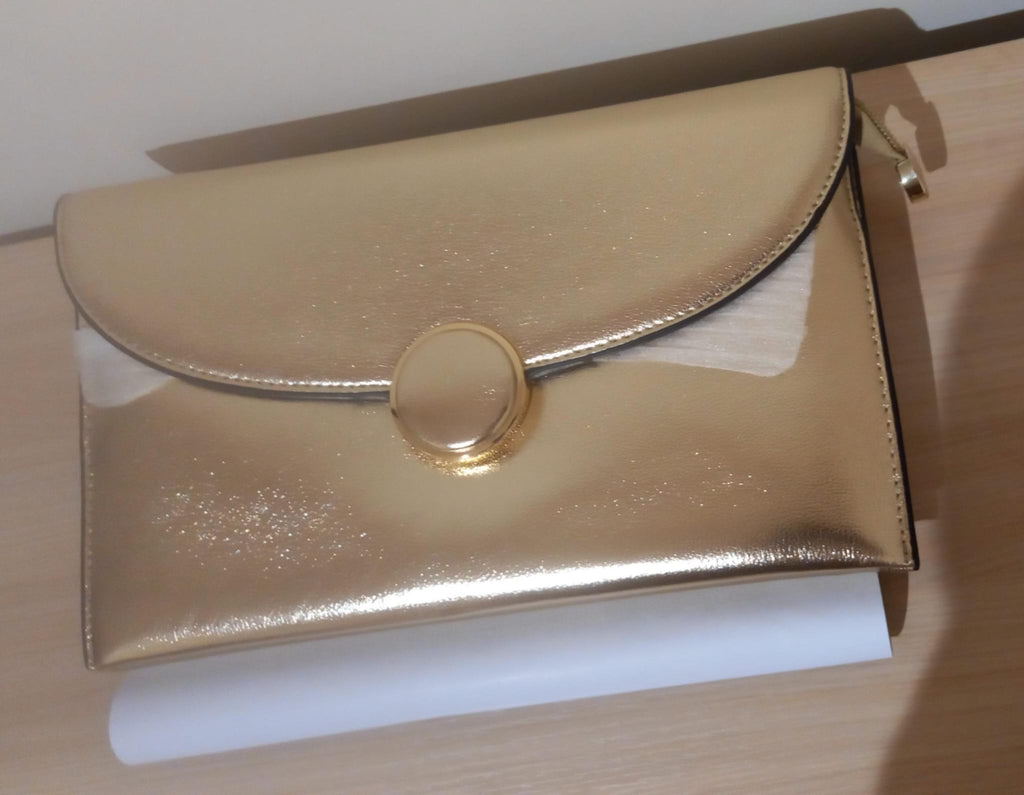 Clutch bag with flap