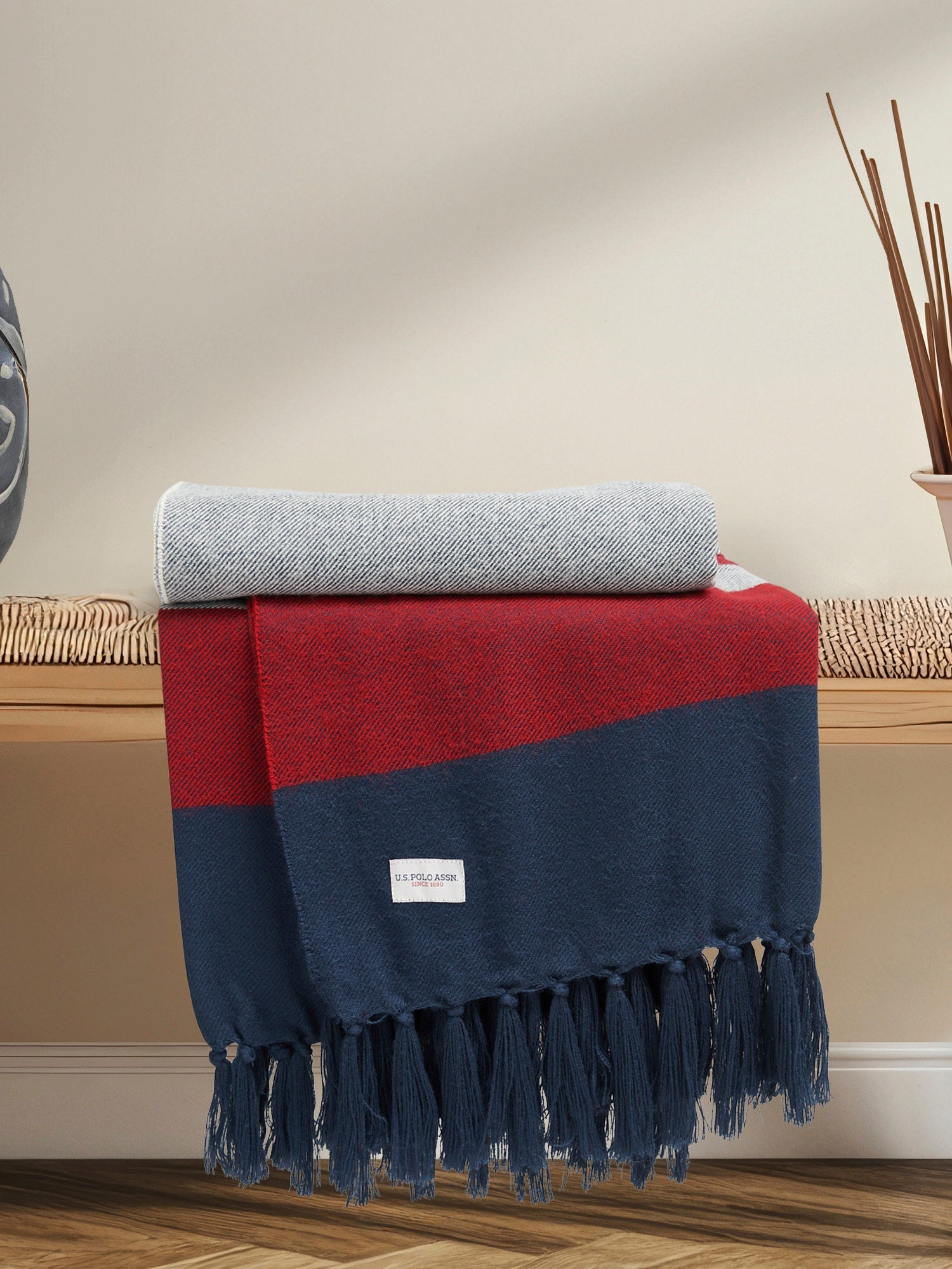 Luxurious Boucle Border Stripe Boxed Throw in Vapor Blue