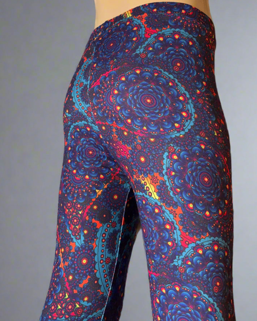 Fiery floral pattern full length leggings