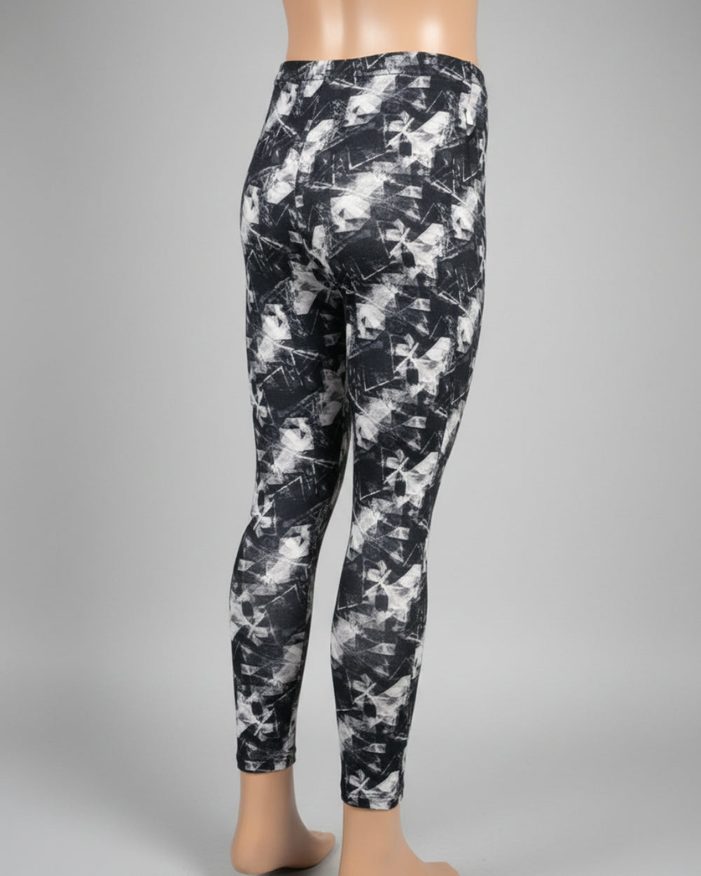 Monochrome diamond design full length stretch leggings