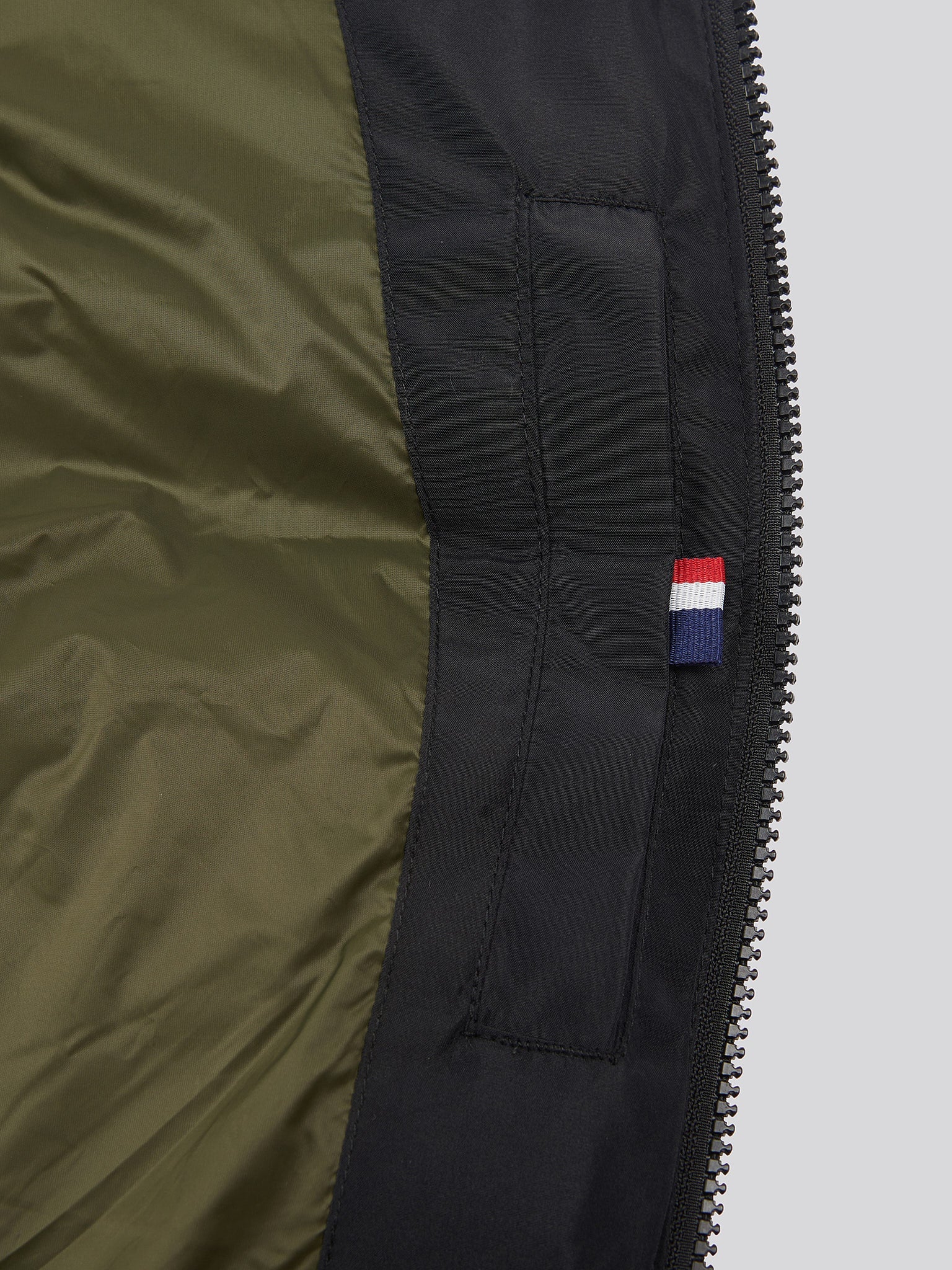 Mens Wide Baffle Gilet in Black