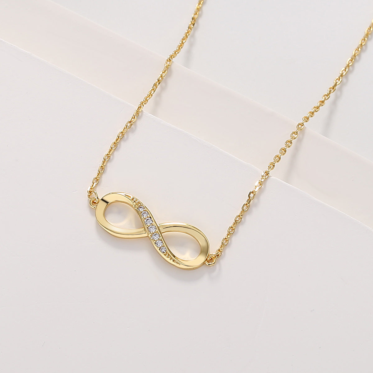 Infinite Loop Symbol Micro Set Zircon Classic Plated 14K Ladies Popular Necklace