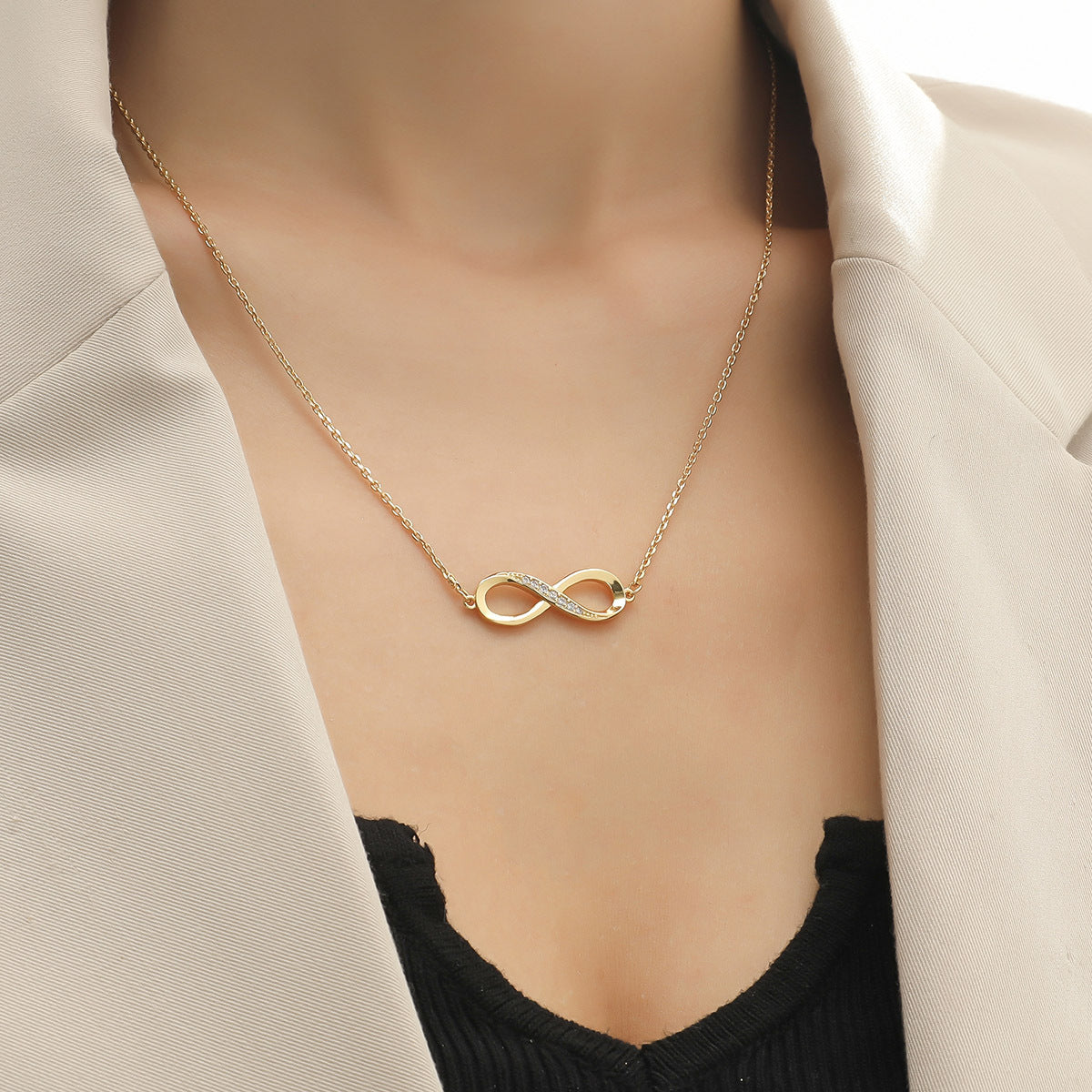 Infinite Loop Symbol Micro Set Zircon Classic Plated 14K Ladies Popular Necklace