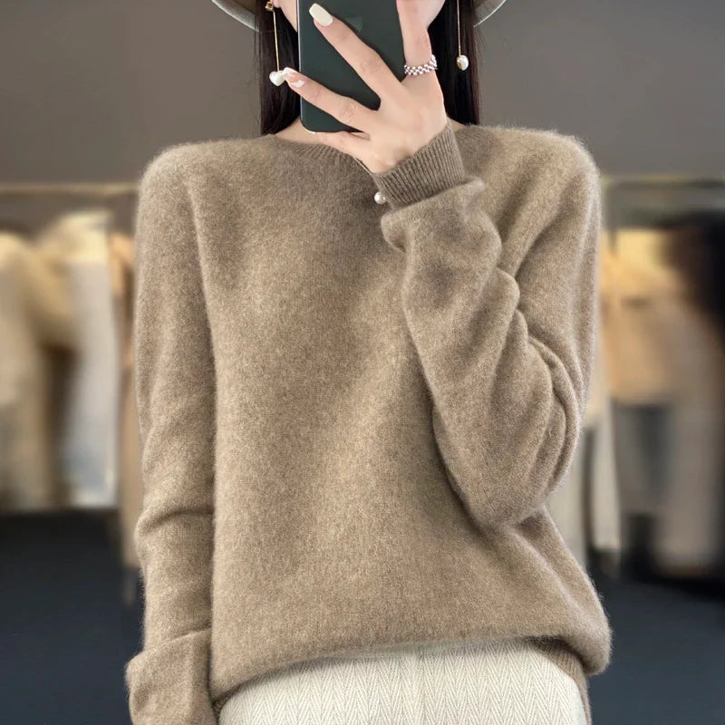 100% Merino Wool Women’s Sweater – Soft Cashmere-Feel O-Neck Pullover, Autumn/Winter Warm Knit Top (14 Colours)