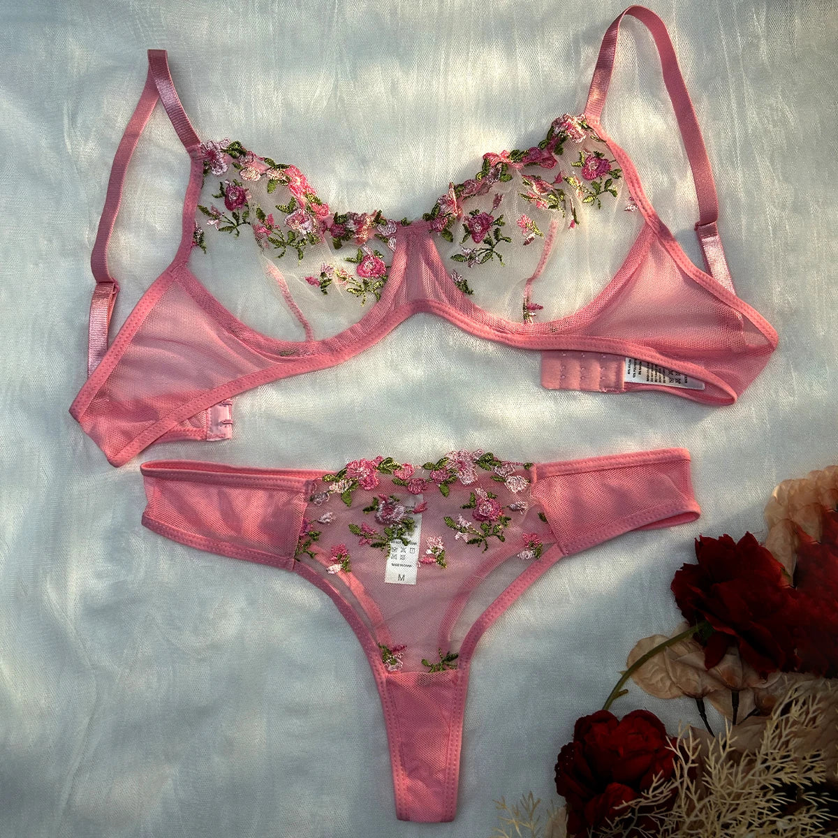 New Hot Erotic Lingerie Women Embroidery Bra Thongs Sets Women's Underwear Sex Sleepwear Pornographic Exotic Set Sexy Costumes
