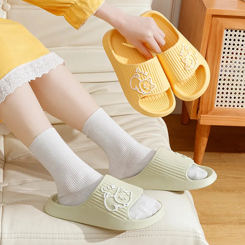 Summer Women's Slippers Fashion Indoor Soft Sole Durable And Wear-resistant Cute Cartoon Cat Bathroom Home Shoes Couple
