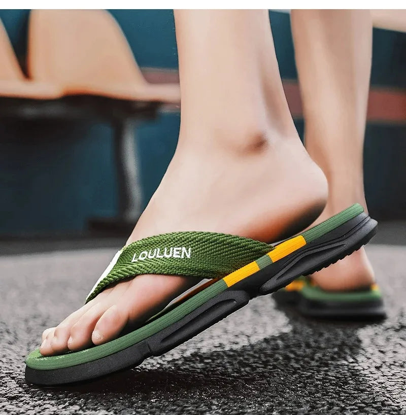 High Quality Fashion Men Flip Flops Summer Beach Flip Flops Men Casual Breathable Antiskid Beach Slippers Men Summer Outdoor
