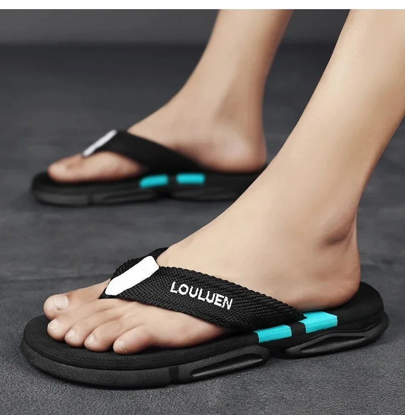 High Quality Fashion Men Flip Flops Summer Beach Flip Flops Men Casual Breathable Antiskid Beach Slippers Men Summer Outdoor