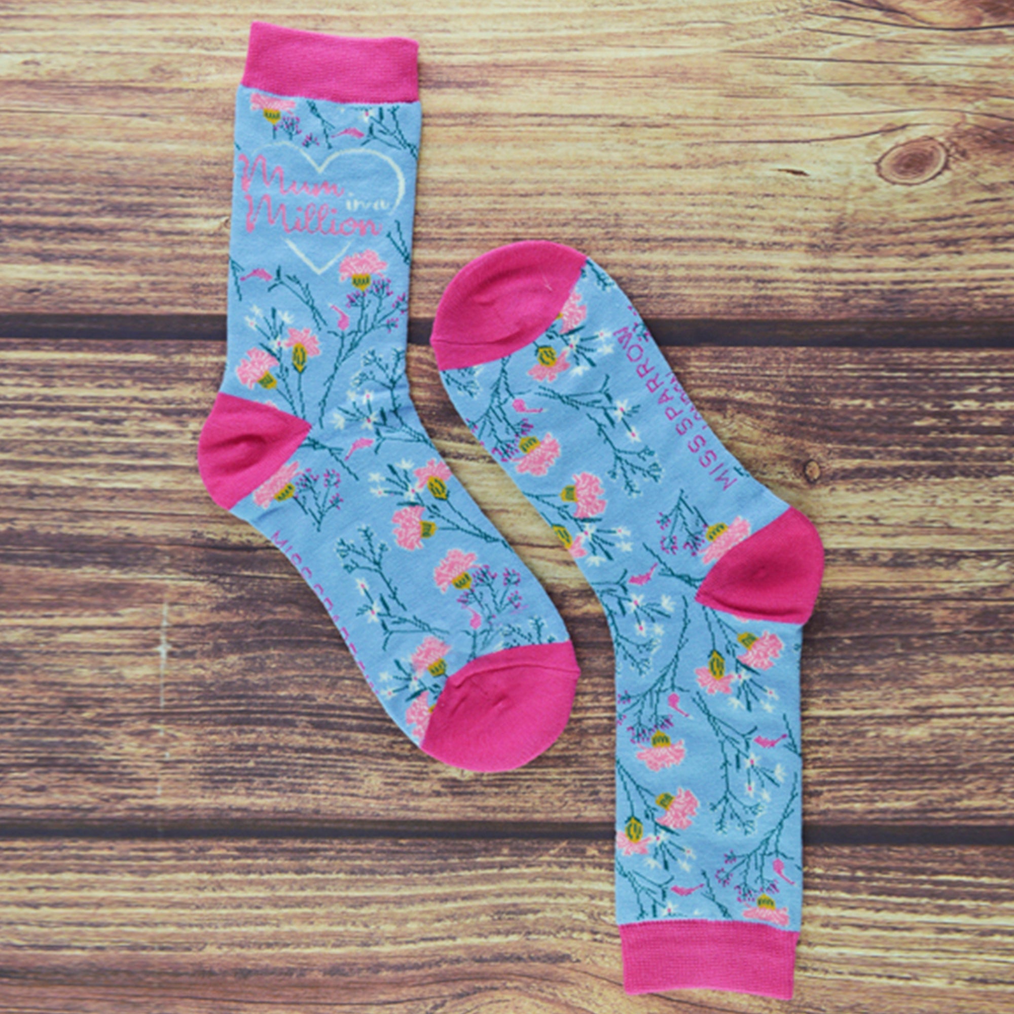 1 Pack Ladies Novelty Mum in a Million Bamboo Socks