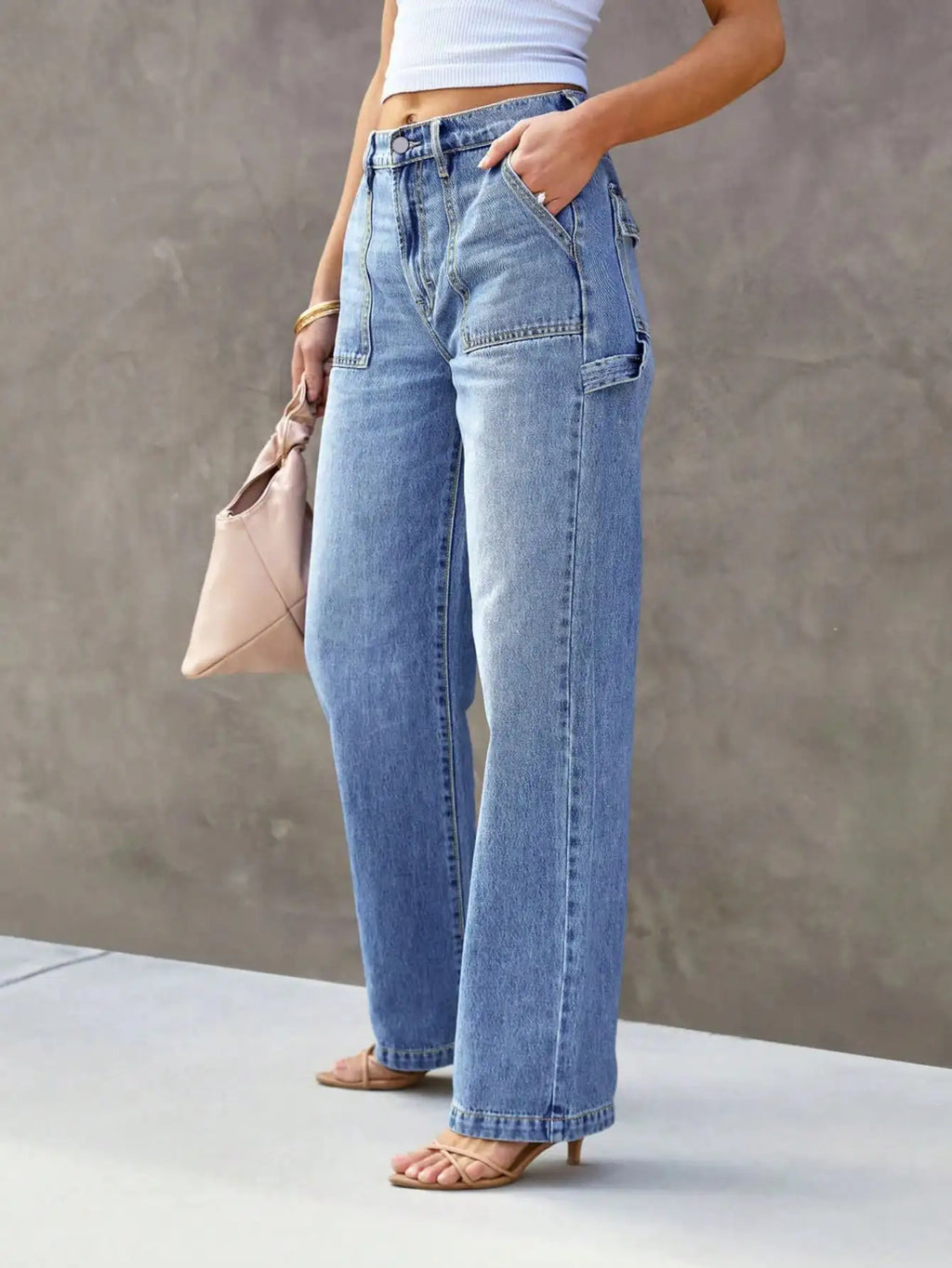 Women’s Wide Leg Cargo Jeans – Mid-Waist Straight Leg Denim with Multi Pockets