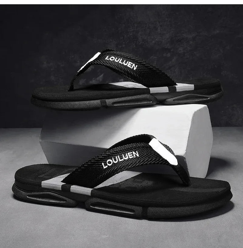High Quality Fashion Men Flip Flops Summer Beach Flip Flops Men Casual Breathable Antiskid Beach Slippers Men Summer Outdoor