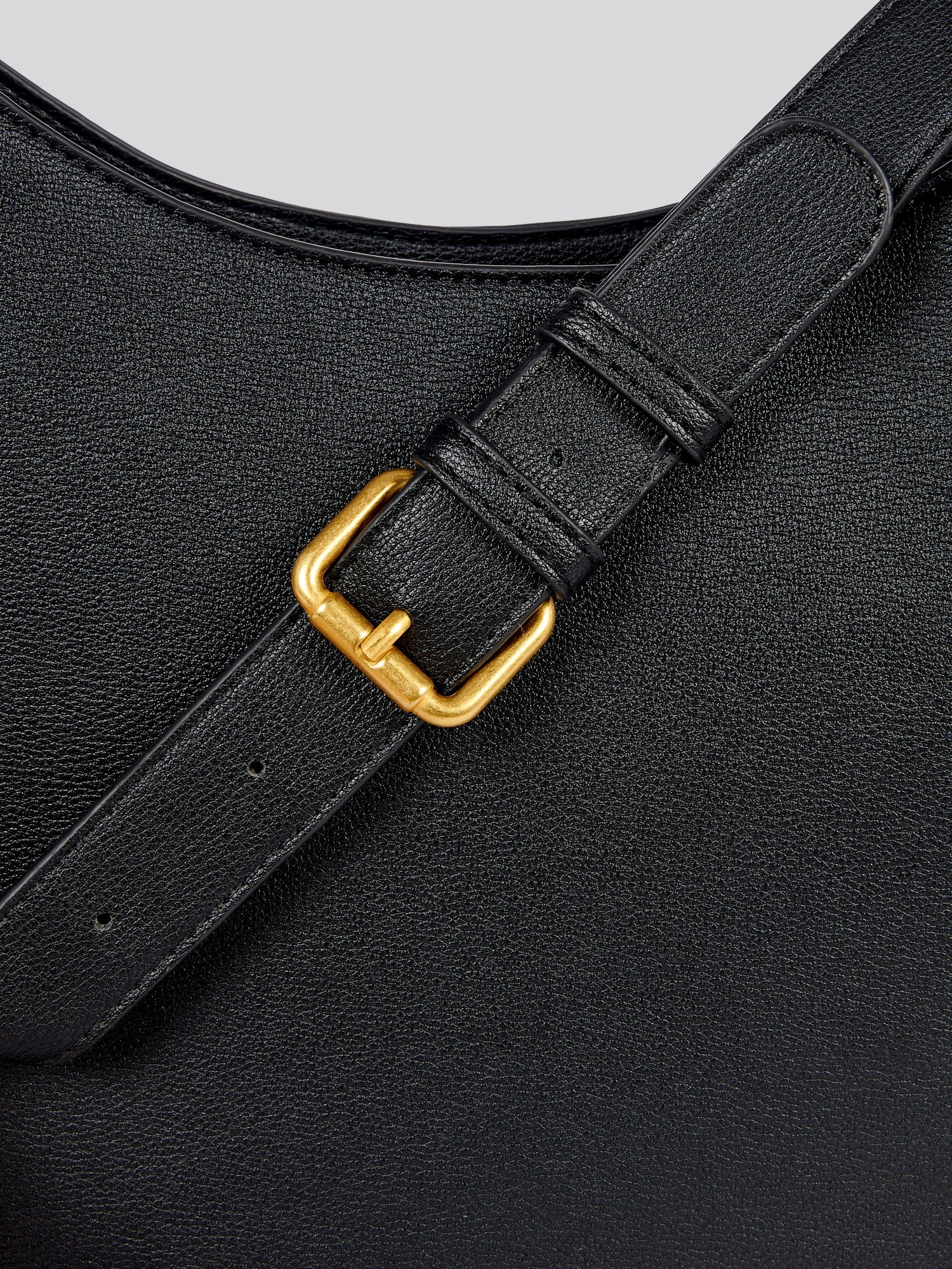 U.S. Polo Assn. Womens Earth Hobo Bag in Black