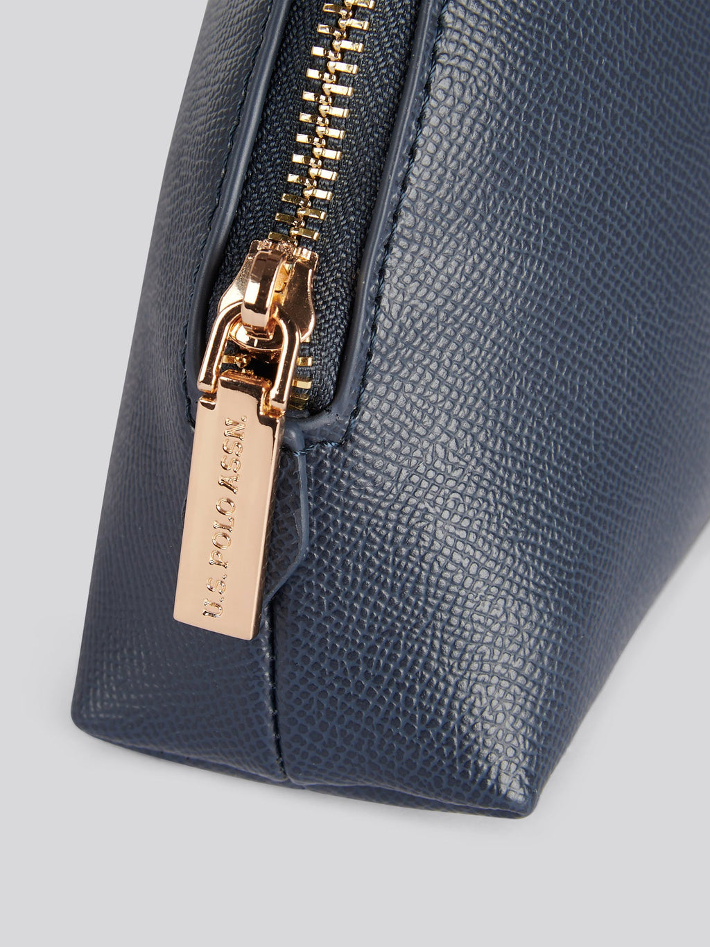 Womens Jones Round Beauty Bag in Navy