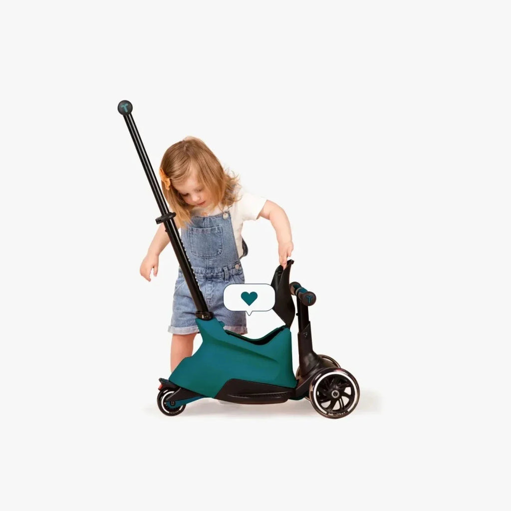 smarTrike Xtend Ride On Scooter 1-12 years