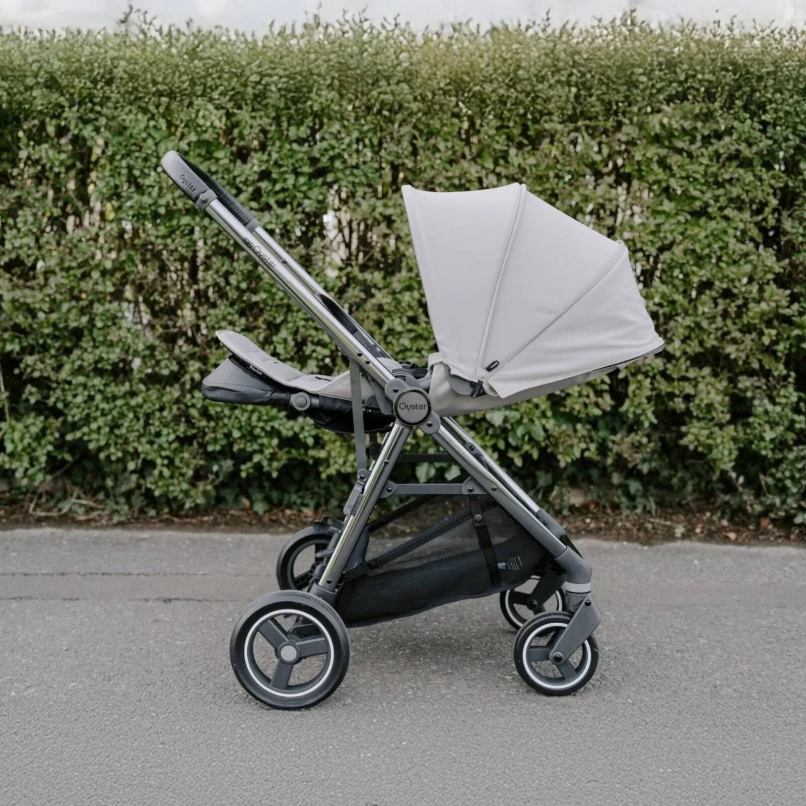 Oyster Gravity+ Stroller 9 pcs Bundle - Carbonite