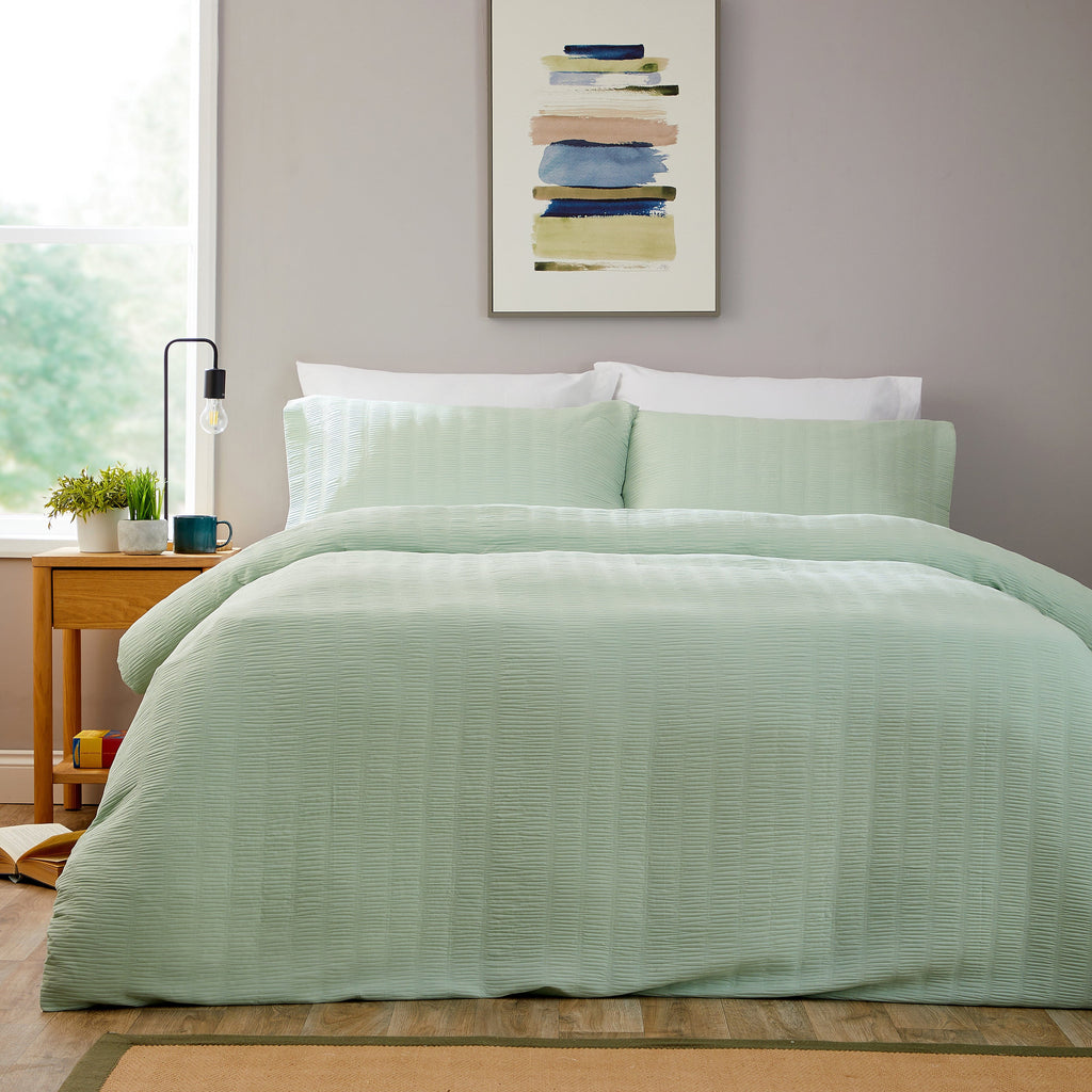 OLIVIA ROCCO Textured Pintuck Ruffles Pleated Microfibre Duvet Cover Sets with Pillowcases Soft Breathable Easy Care Bedding Set Quilt Covers
