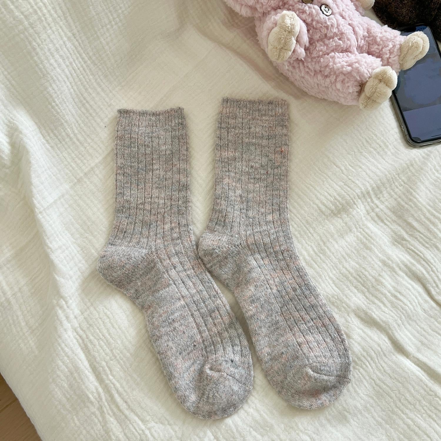 Anti-pilling Wool Socks For Women Autumn And Winter Mid-calf Socks Thickened