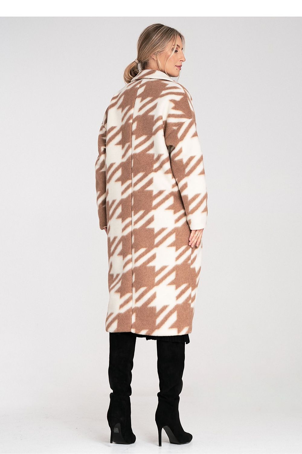 Coat Figl