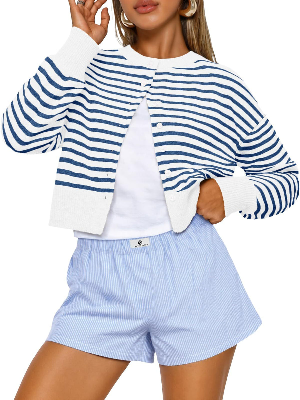 Buttoned Long-sleeve Crew-neck Solid-color Cropped Knit Sweater