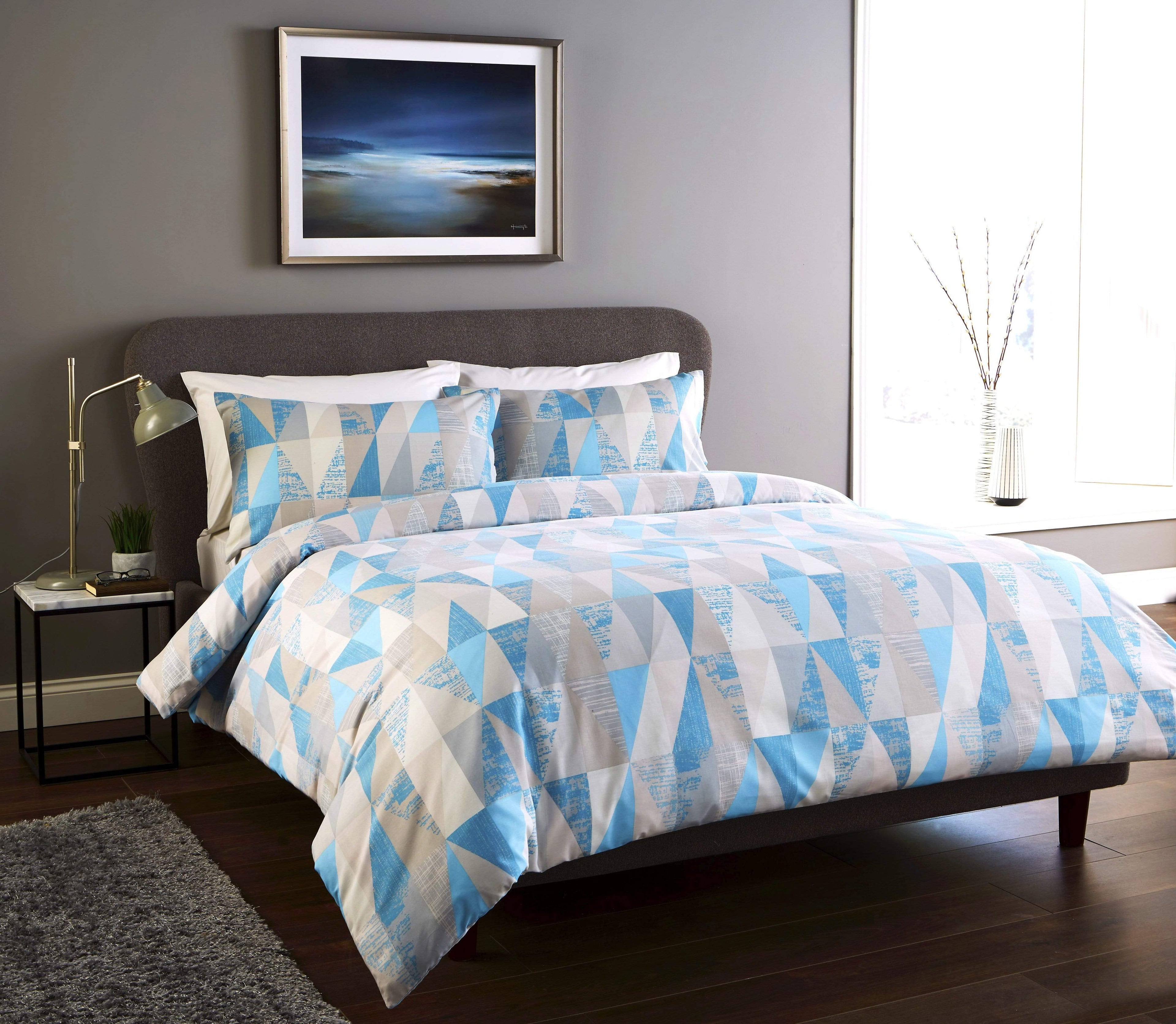 Geo Design Luxurious Cotton Rich Duvet Set Super Soft OEKO-TEX Certified Fabric Ideal for Bedroom Decor Available in Single Double King Sizes by OLIVIA ROCCO