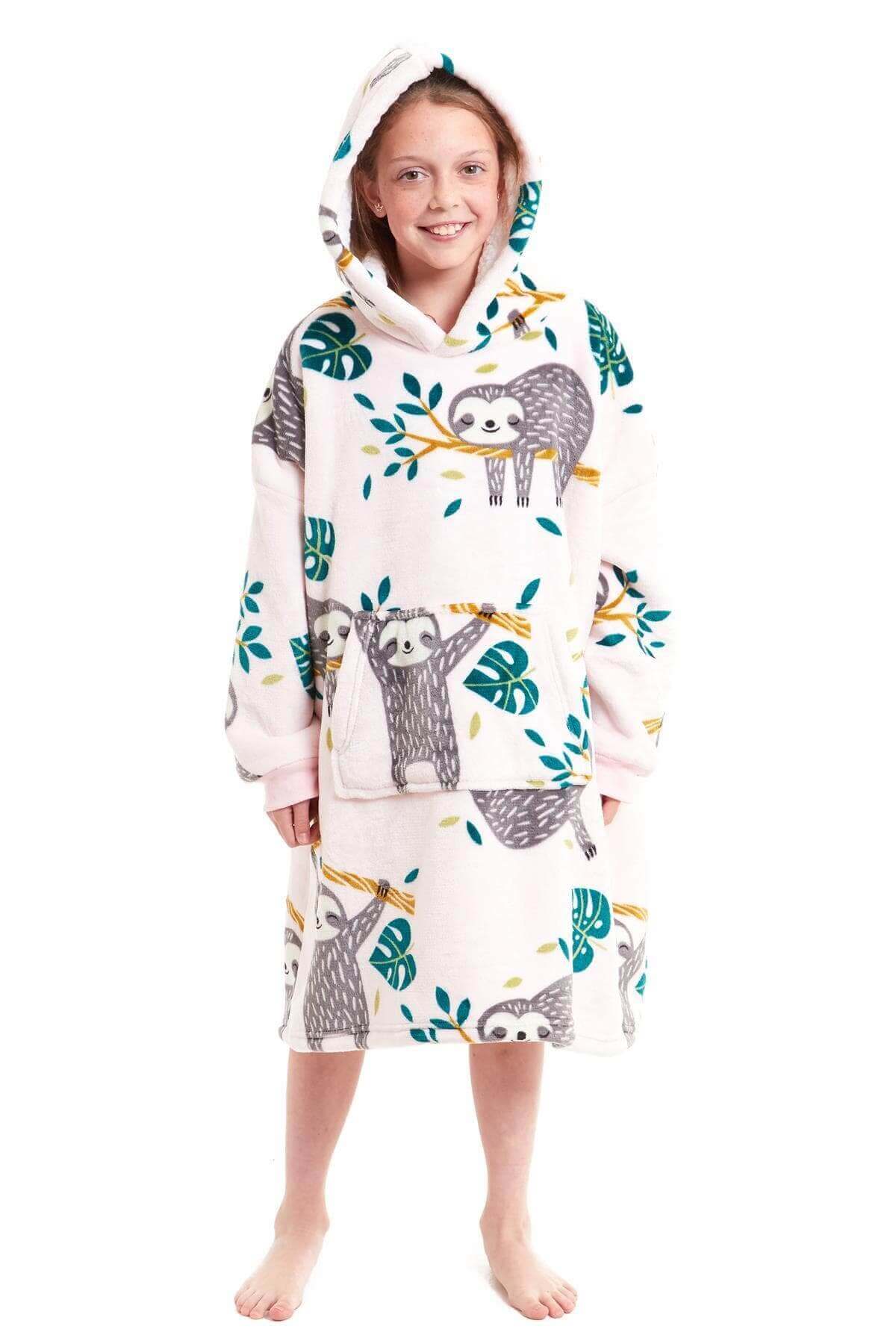 Kids Oversized Hooded Fleece Blanket with Reversible Sherpa Double Pocket Ultra-Soft Cozy Wearable Blanket for Lounging and Outdoor Ages 8-15 by Daisy Dreamer