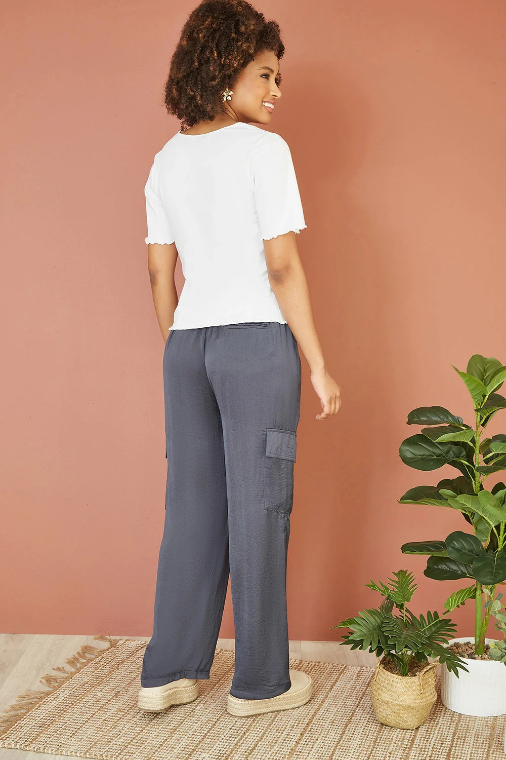 Yumi White Cotton Button Detail T-Shirt