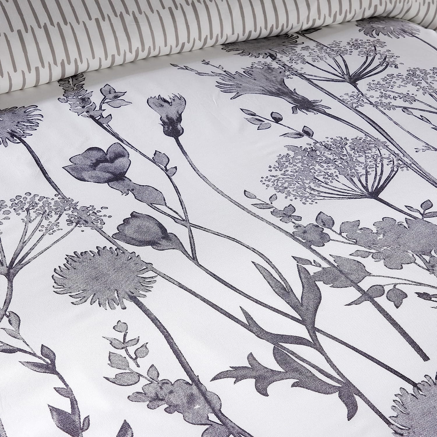 Meadow Grey Reversible Duvet Cover Set with Pillowcases Stylish Chic Design Durable Breathable Polyester Quilt Cover for Master Guest Rooms by OLIVIA ROCCO