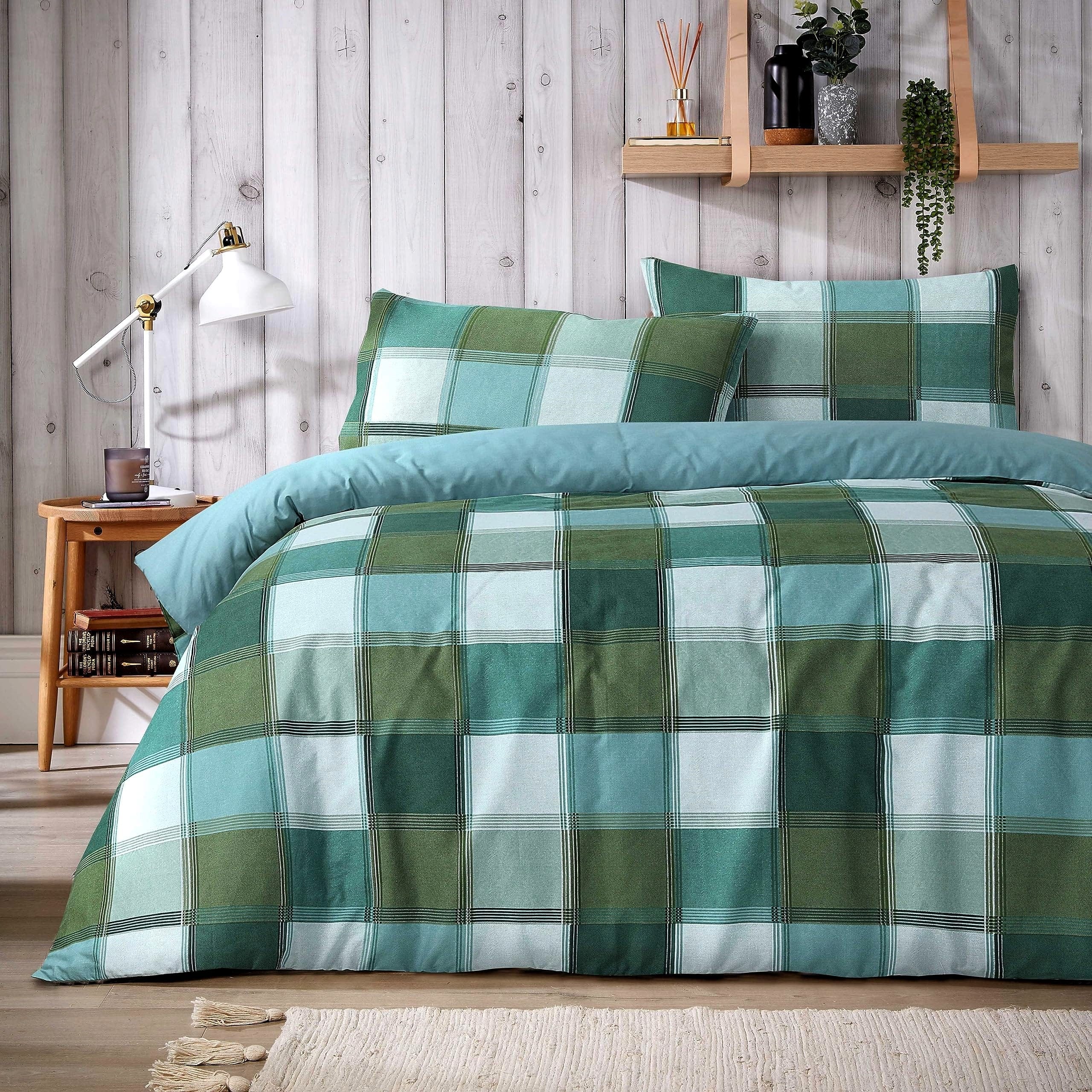 OLIVIA ROCCO Luxury Super Soft Cotton Rich Duvet Sets Easycare Comfortable Bedding Includes Duvet Cover & Pillowcases in Single Double King Size
