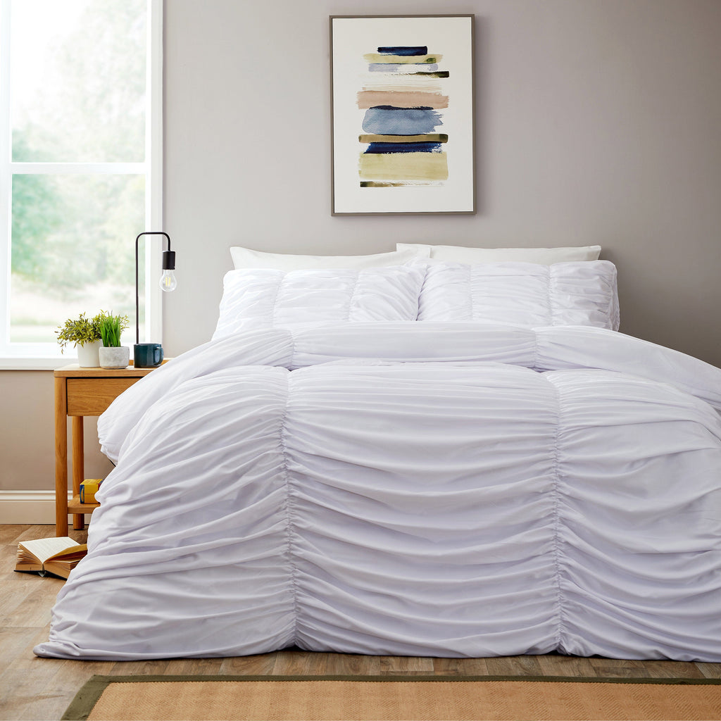 OLIVIA ROCCO Textured Pintuck Ruffles Pleated Microfibre Duvet Cover Sets with Pillowcases Soft Breathable Easy Care Bedding Set Quilt Covers
